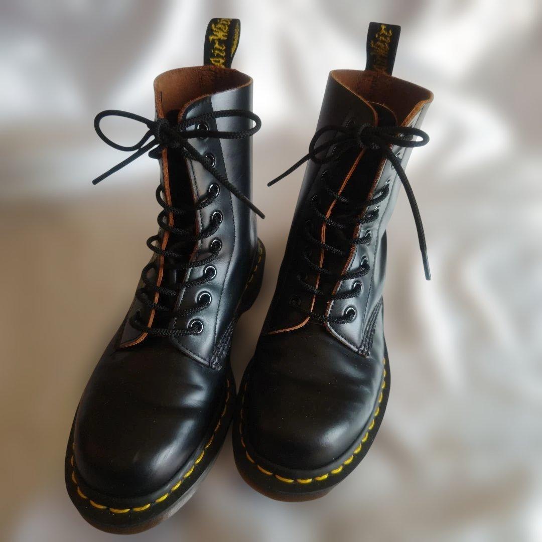 希少英国製 完全復刻モデルドクターマーチン茶芯 8ホールブーツ23.0〜23.5