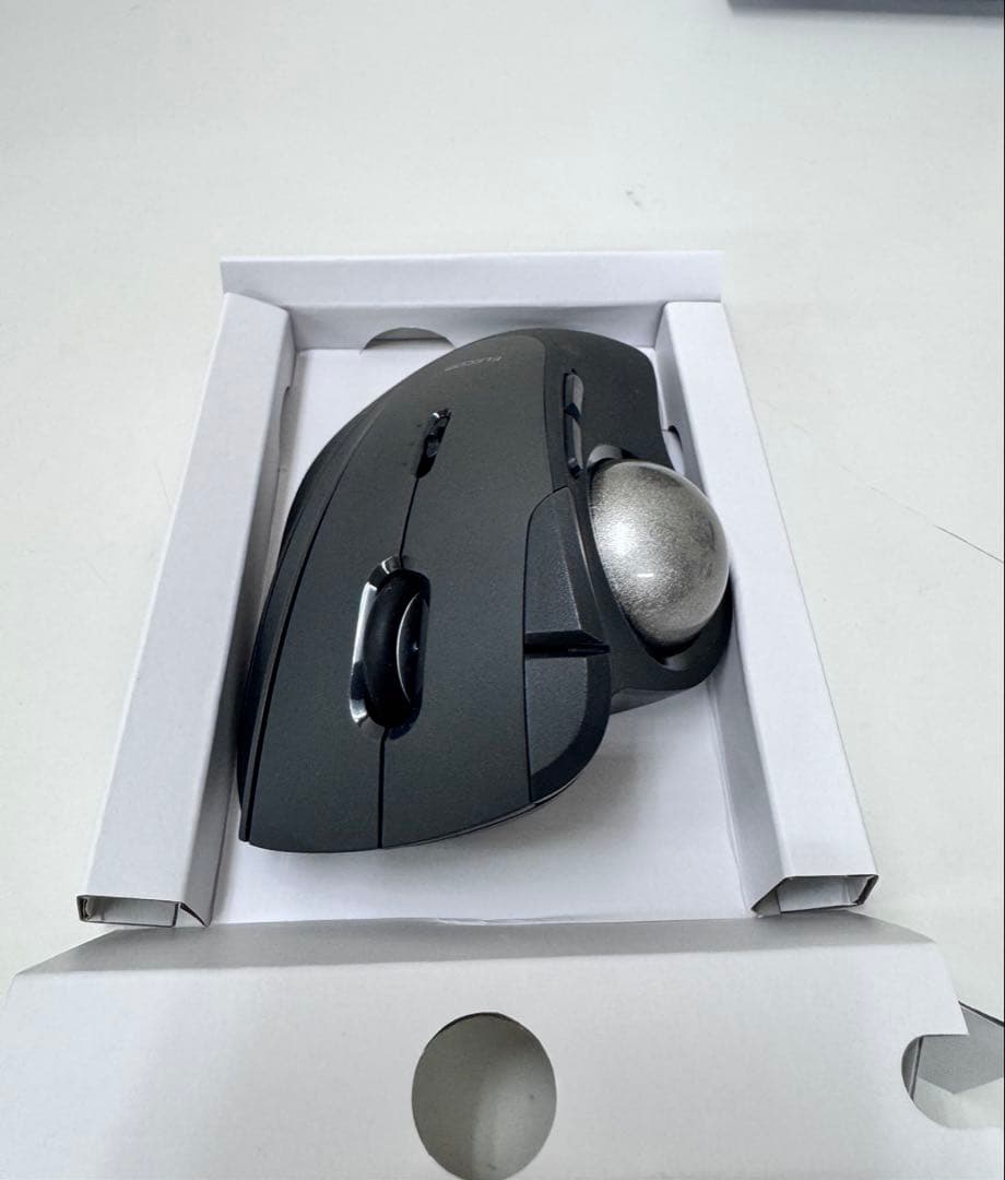 12P2#14 エレコム トラックボールマウス IST M-IPT10MRSBK