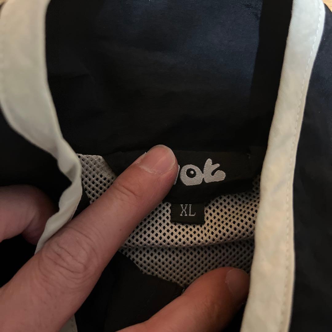 pvotナイロンジャケット XL ブラック/ホワイト