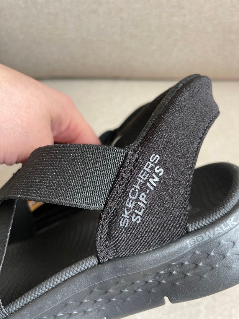 スケッチャーズ　スリップインズ　サンダル　23.0cm