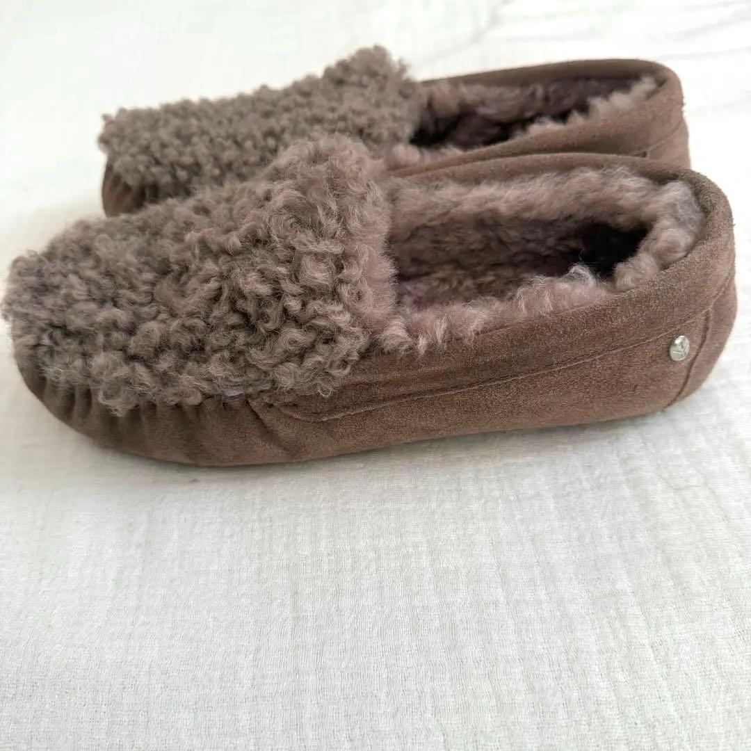 未使用 EMU シープスキンケアンズ カーリーファー ムートン モカシン