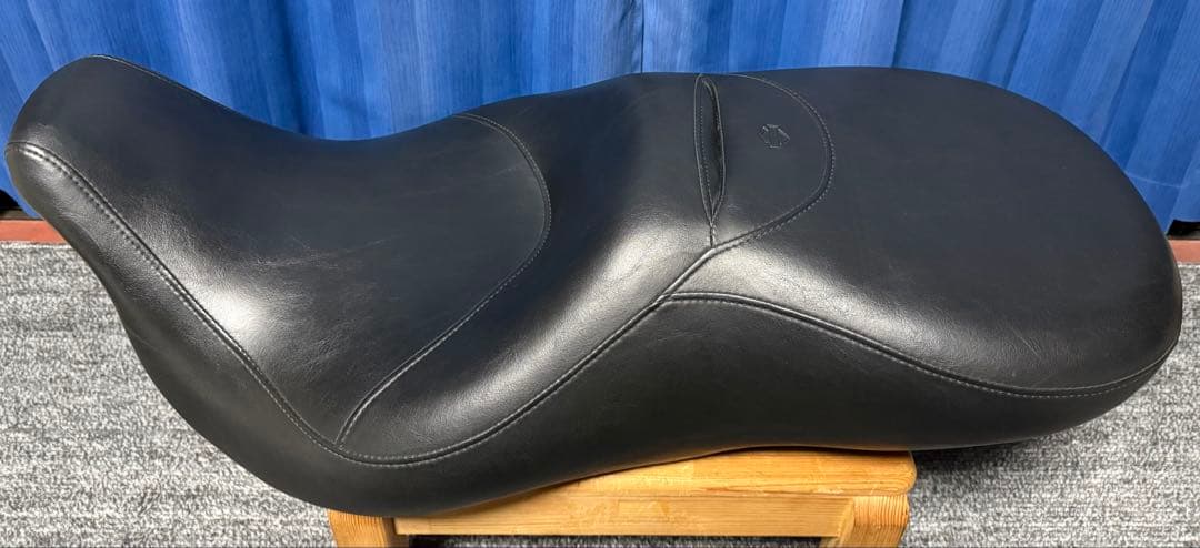 ハーレー FLHTK エレクトラグライド ウルトラリミテッド 純正 シート