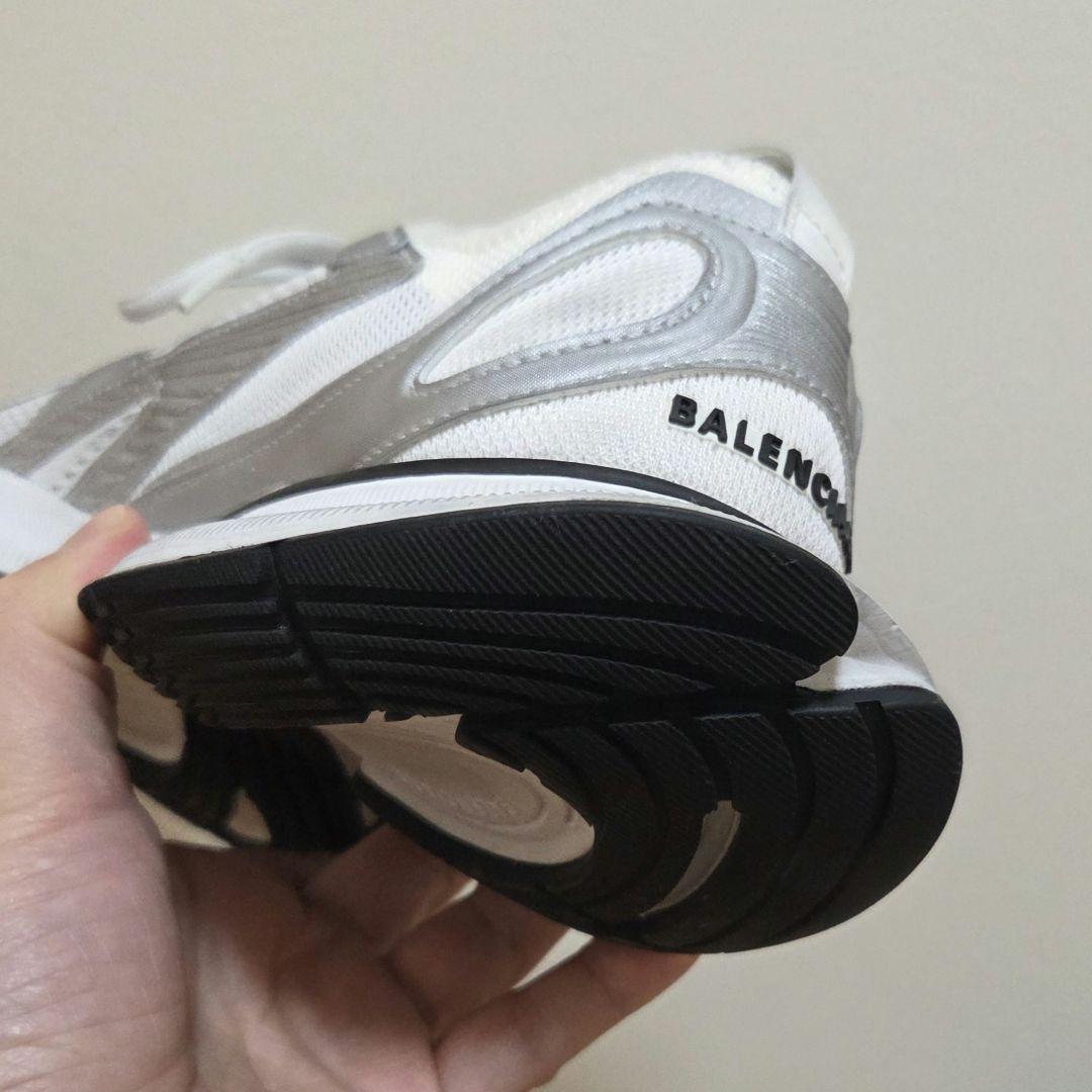 BALENCIAGA CIRCUIT サーキットスニーカ