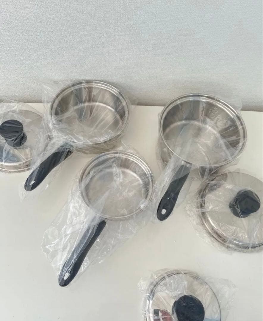 アムウェイ　大中小ソースパンセットと中フライパン