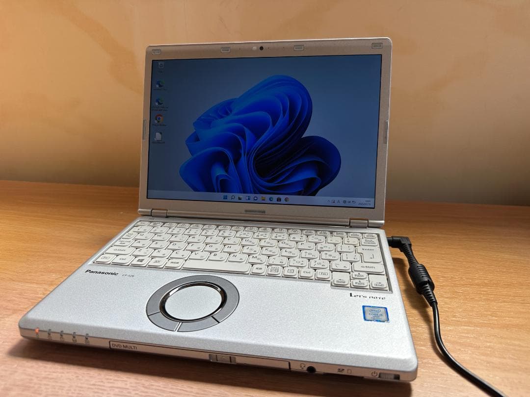 Panasonic CF-SZ6 ノートPC 12.1インチ シルバー ⑤