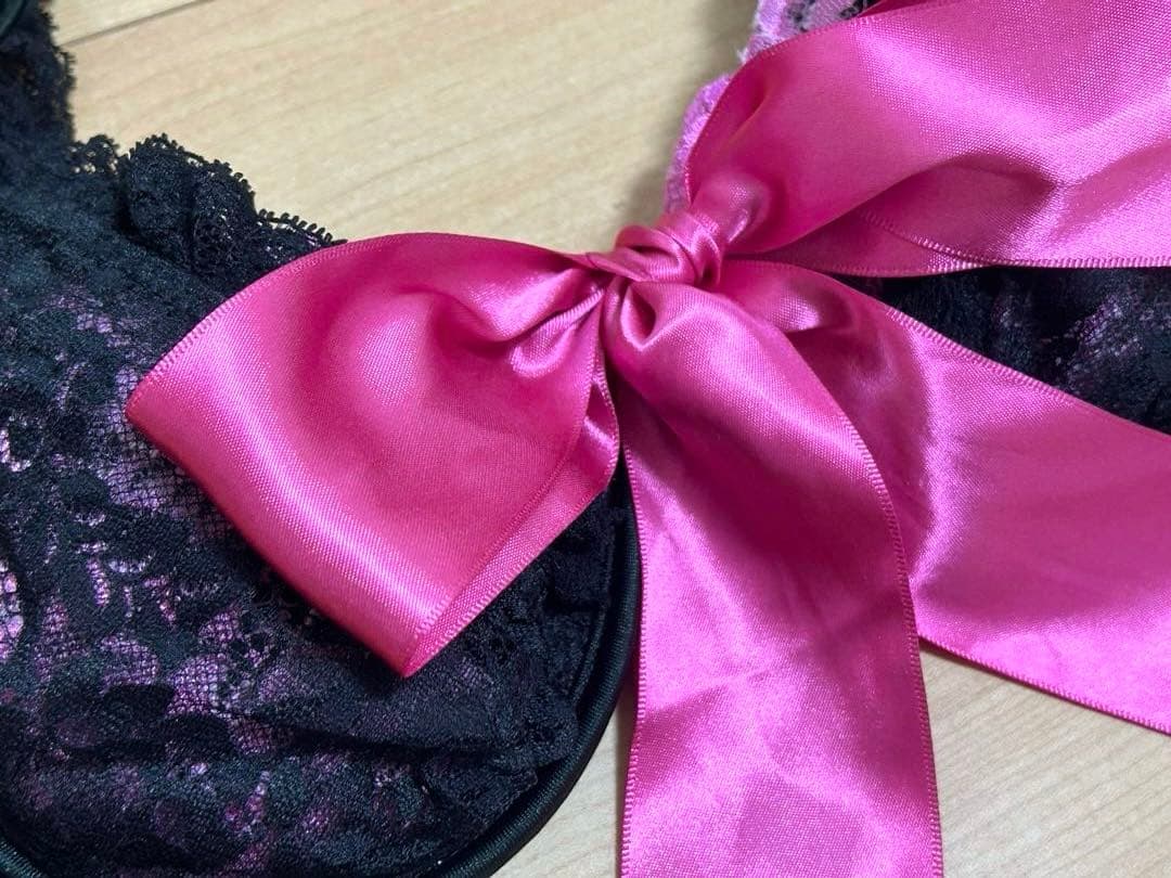 MARS♡マーズ♡厚盛りパッド入り♡見せブラ♡魅せブラ♡希少♡大人気の黒×ピンク