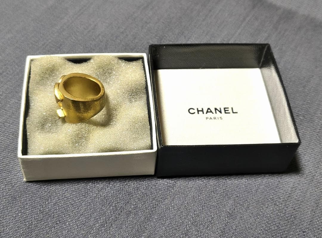 い*こ様 CHANEL 2001年 クルーズコレクション ココマーク ゴールドリ