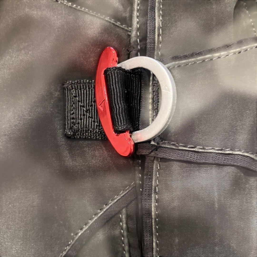 高機能　高品質 KLÄTTERMUSEN Bilskirner