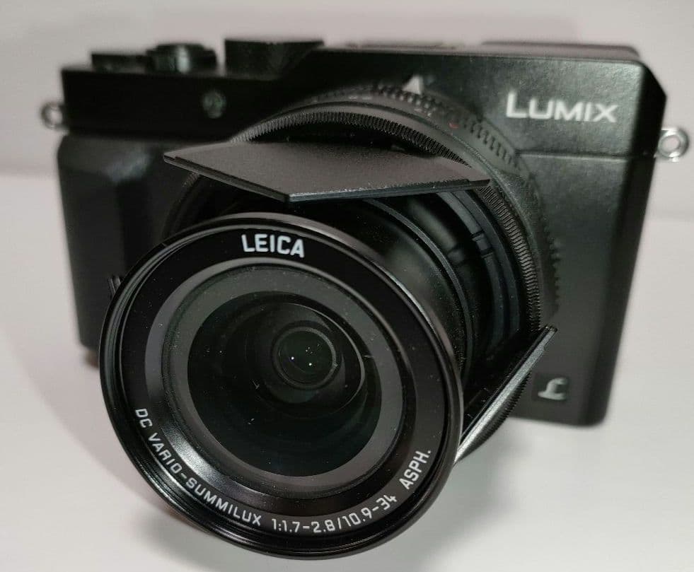 Panasonic DMC-LX100 コンパクトデジタルカメラ