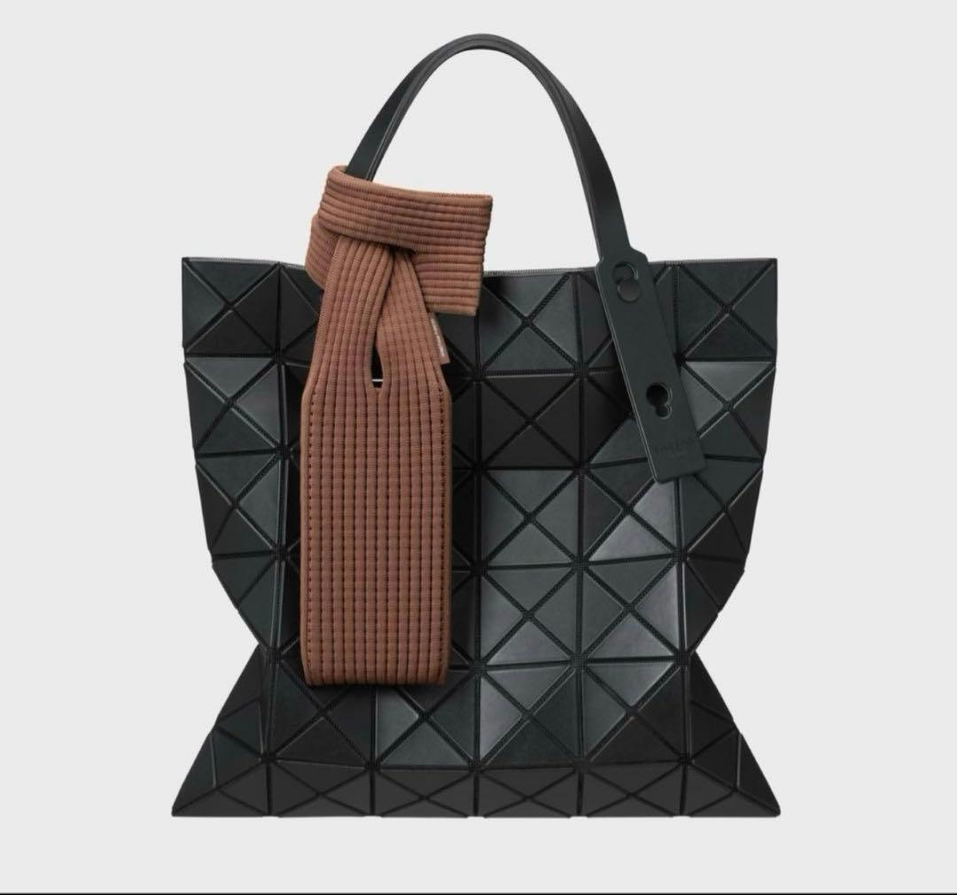 iPhone Pocket by ISSEY MIYAKE ショート シナモン