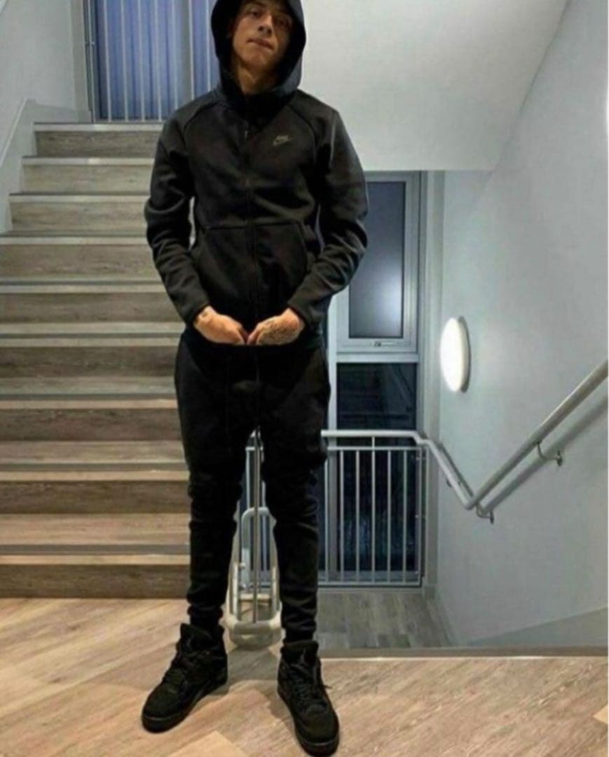 Nike テックフリース　上下セットアップ