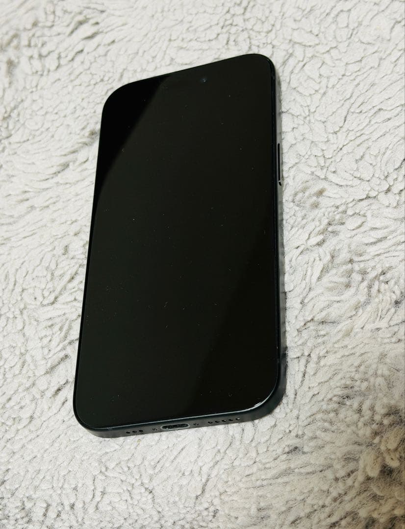 【美品】iPhone15 128GB ブラック