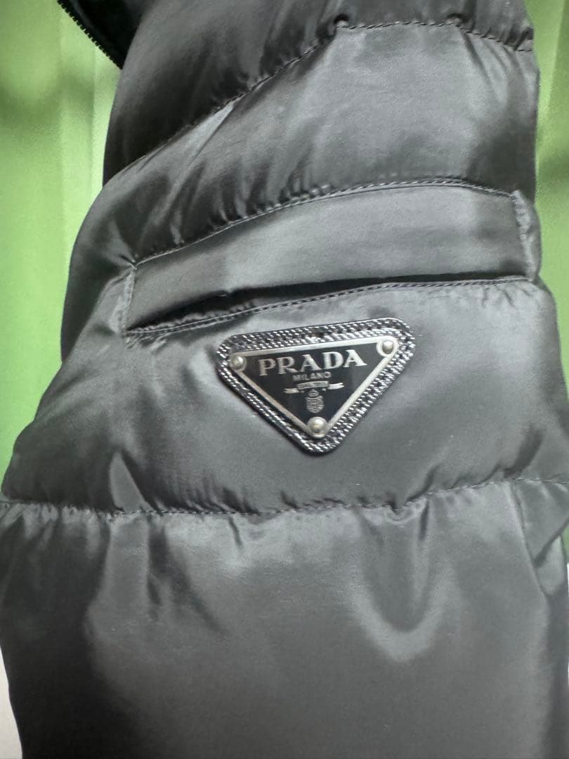 PRADA プラダ　ダウンジャケット　ブルゾン　ナイロン