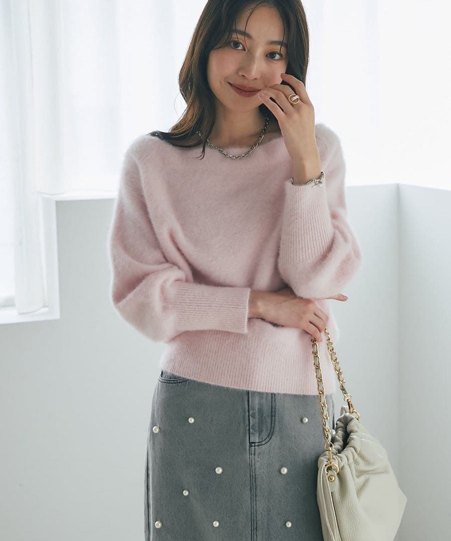 ラブティックボンボン　今期新品　ヘアリーウールカシミヤ混オフショルニット　ピンク
