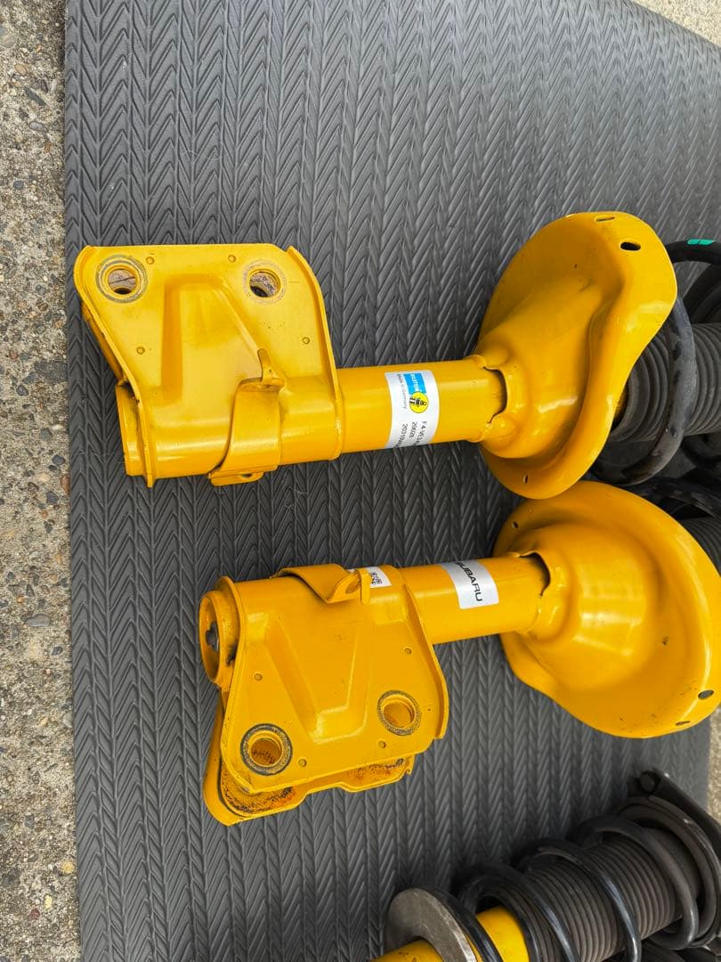 値引き交渉可 レヴォーグ 純正ショック ビルシュタイン