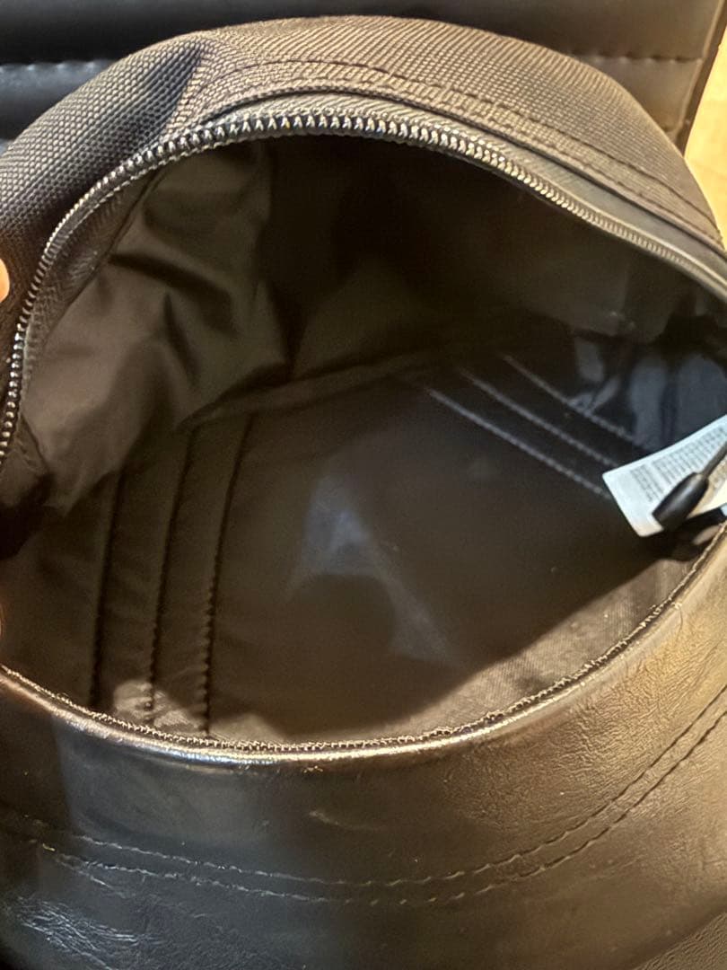 【美品❣️スニダンタグ付❣️】Supreme❌ノース LeatherPack