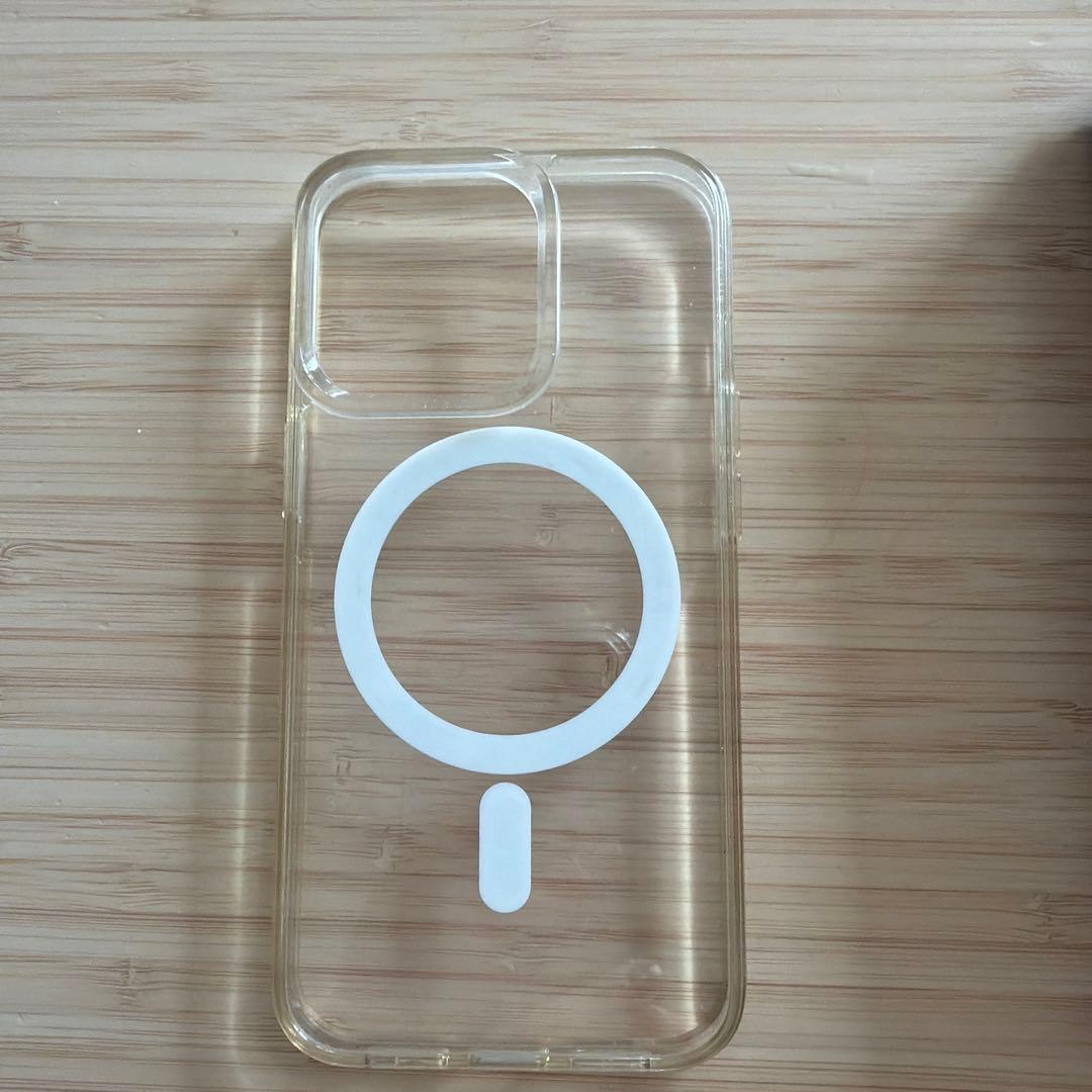 Apple iPhone13Pro 本体 ケーブル、MagSafeケース付き