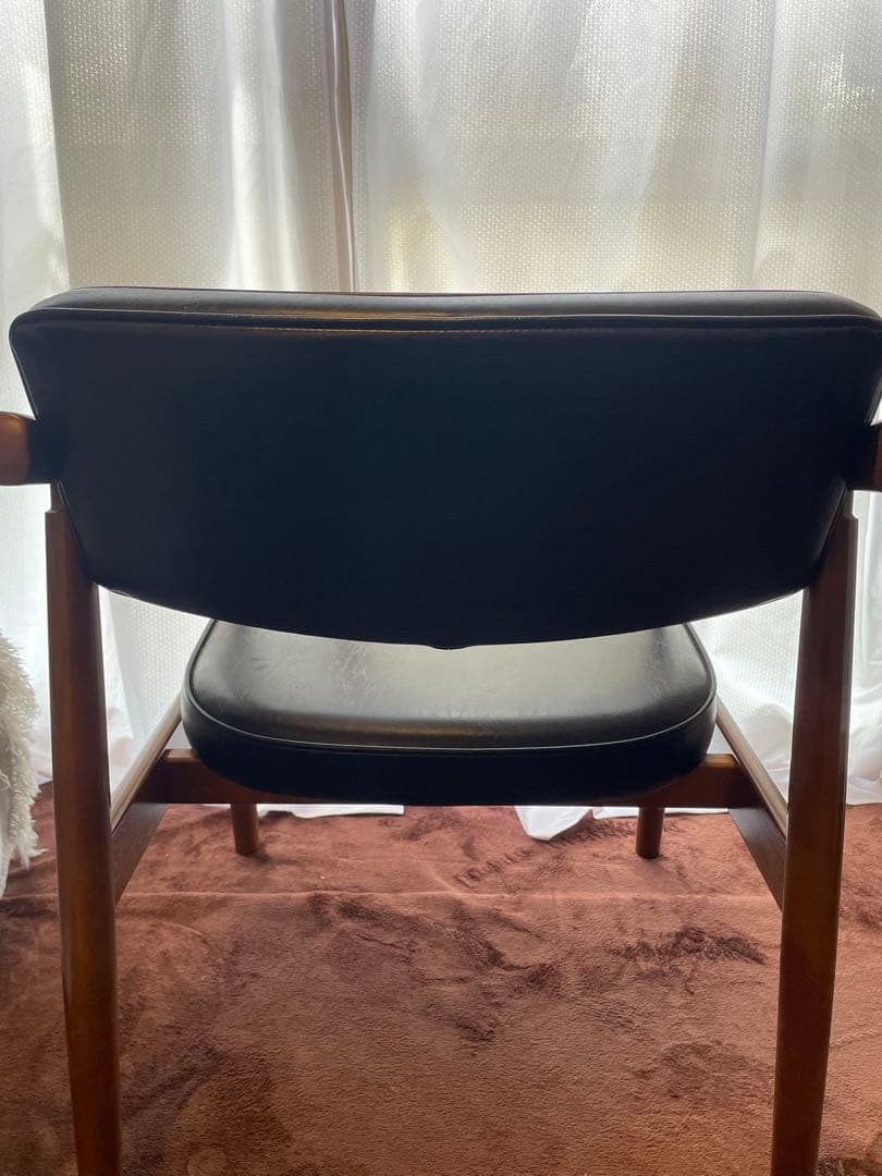 Dチェア　カリモク60　スタンダードブラック