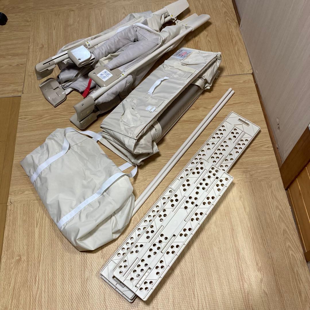 【即日発送】ココネルエアープラス AB ホワイトベージュ　アップリカベビーベッド