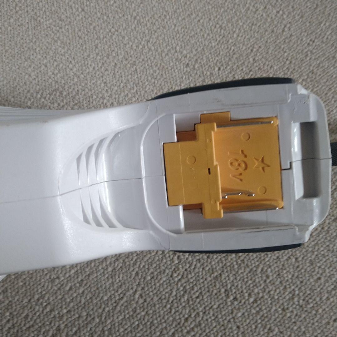 Makita マキタ 充電式クリーナー CL180FD 中古品