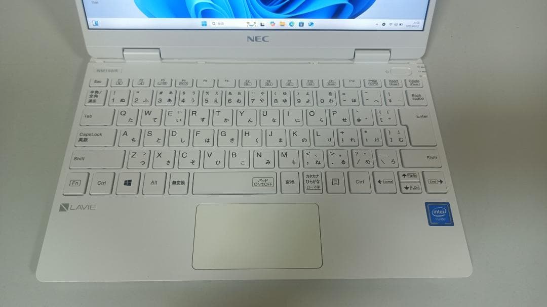 ノートパソコンNEC第六世代Celeron 3965Y SSD128Gメモリ4G