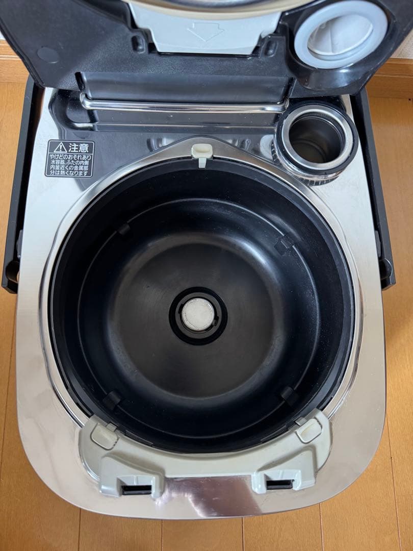 パナソニック　Wおどり炊き SR-VSX108