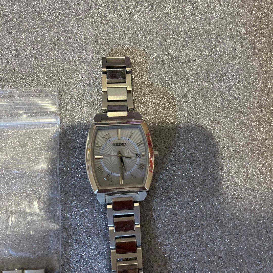 SEIKO クォーツ時計 シルバー