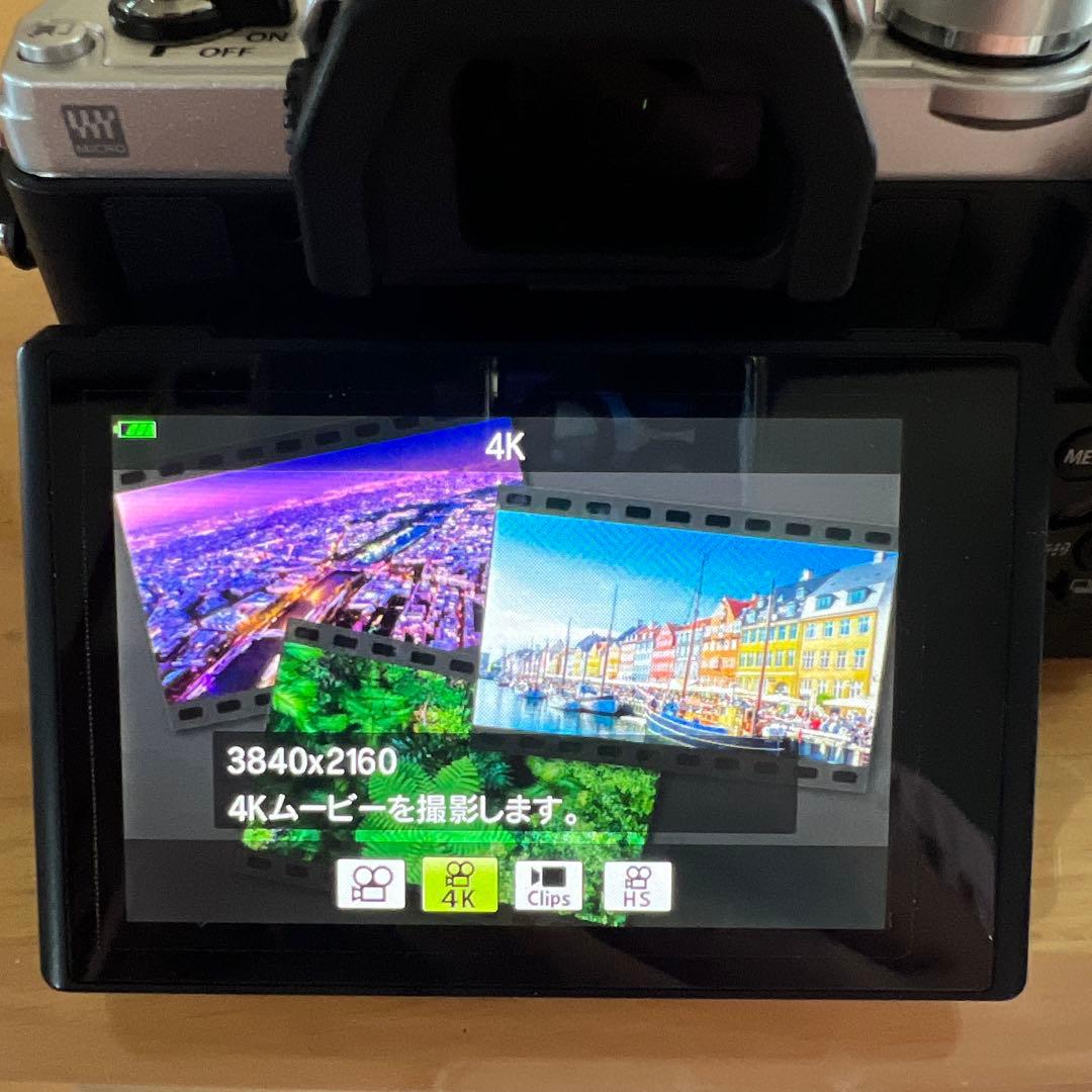 超美品Olympus E-M10 Mark III シルバー 3本レンズセット