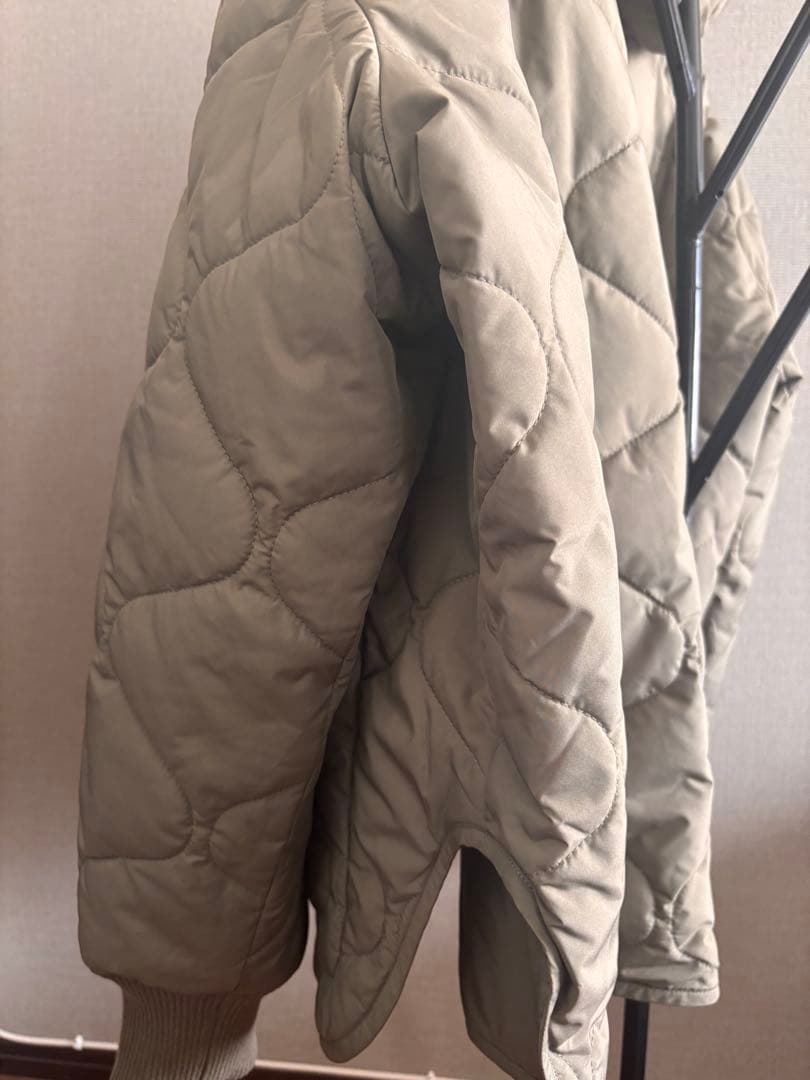 極美品　キャラクス　CALUX キルティングジャケット　カーキ