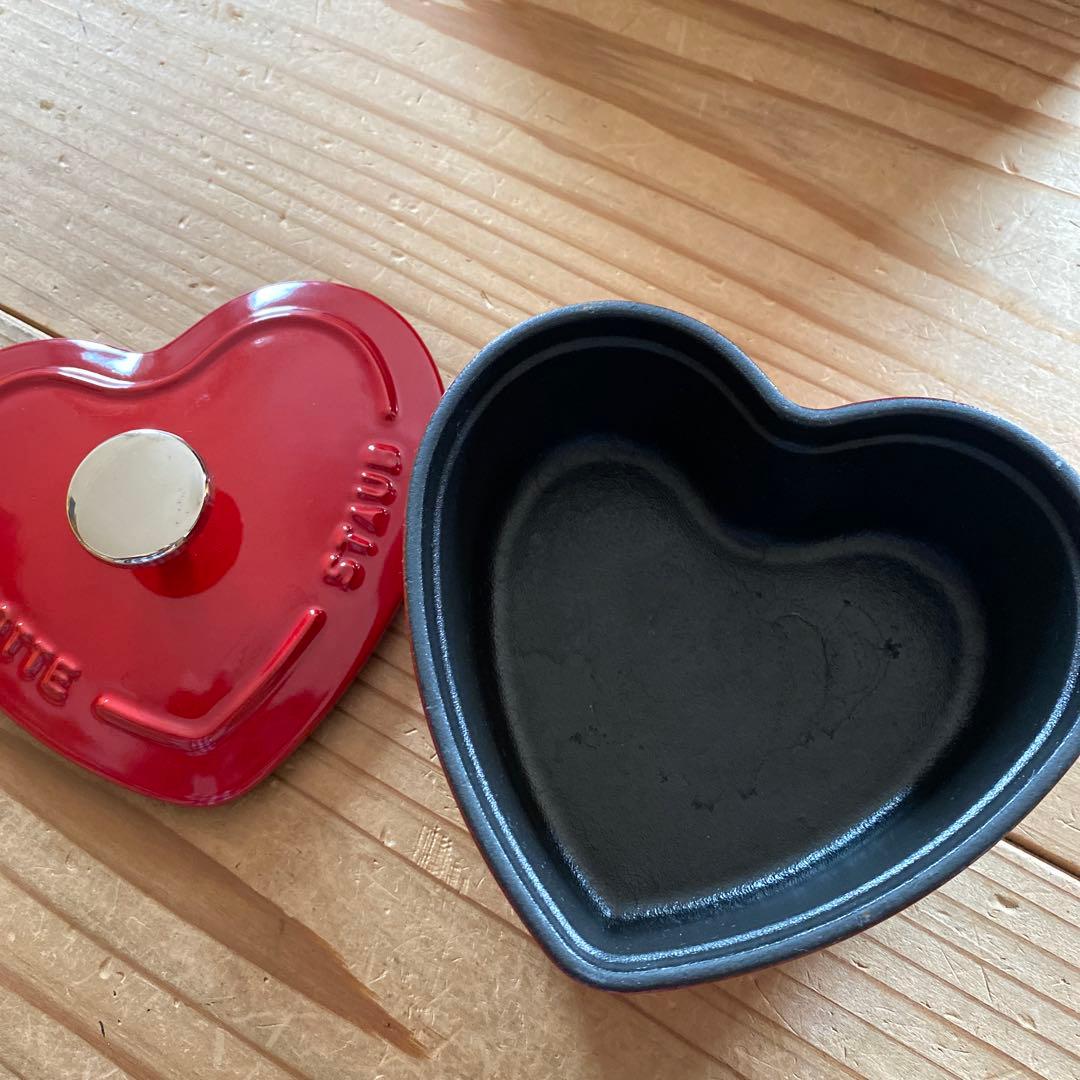 STAUB ハート型 鍋 レッド　スモール　ハートココット　チェリー