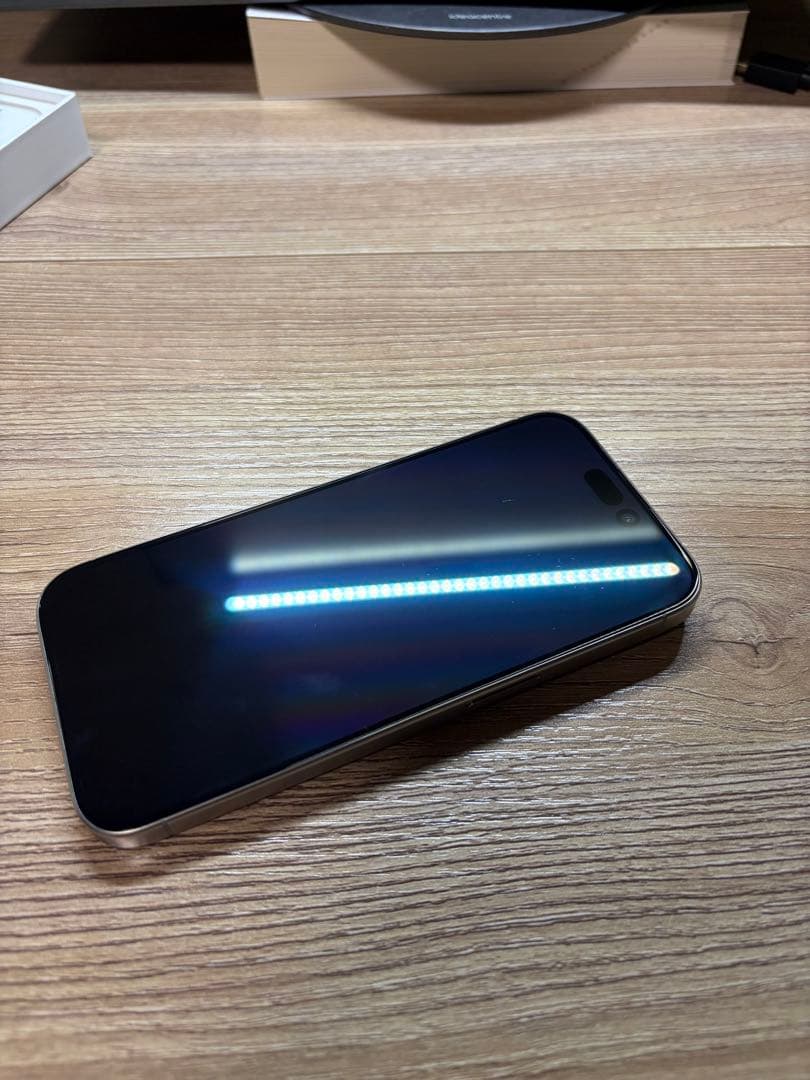 Apple iPhone 15 Pro 128GB 本体　ナチュラルチタニウム