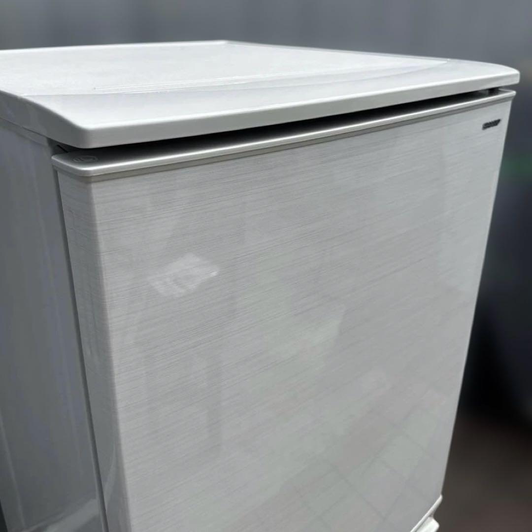 SHARP 冷蔵庫 2ドア つけかえどっちもドア 137L 木目調ホワイト