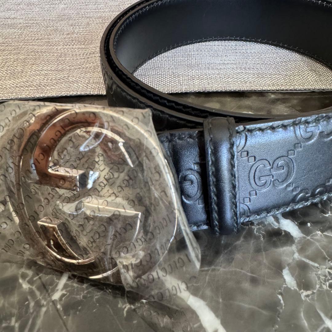 GUCCI インターロッキングGバックル付きメンズベルト