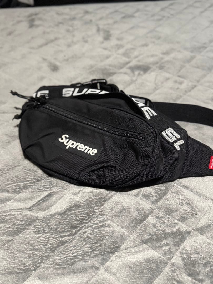 Supreme ボディバッグ 黒 【再販なしモデル】