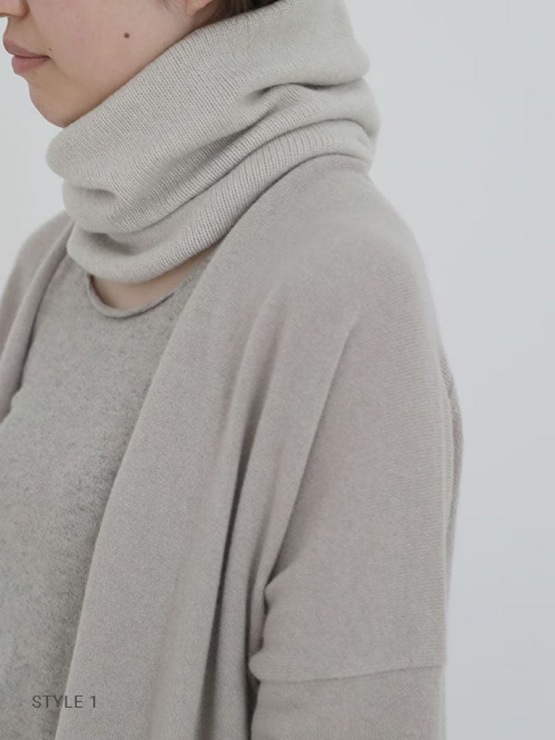evam eva　cashmere neck warmer