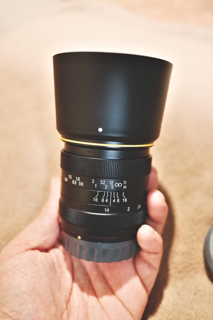 ほぼ新品KAMLAN 28mm F1.4 EF-M保証付き　キヤノンEOSM用