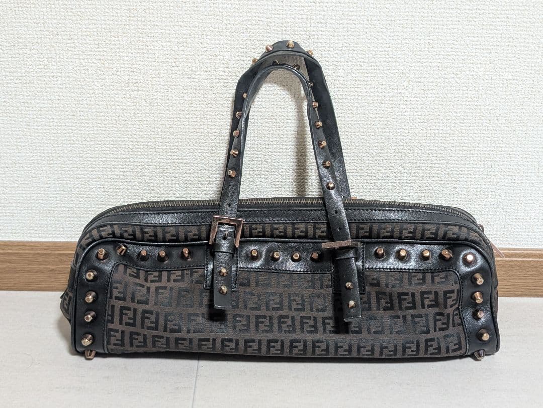 FENDI ズッカ スタッズ付き ミニボストンバッグ 8BL006