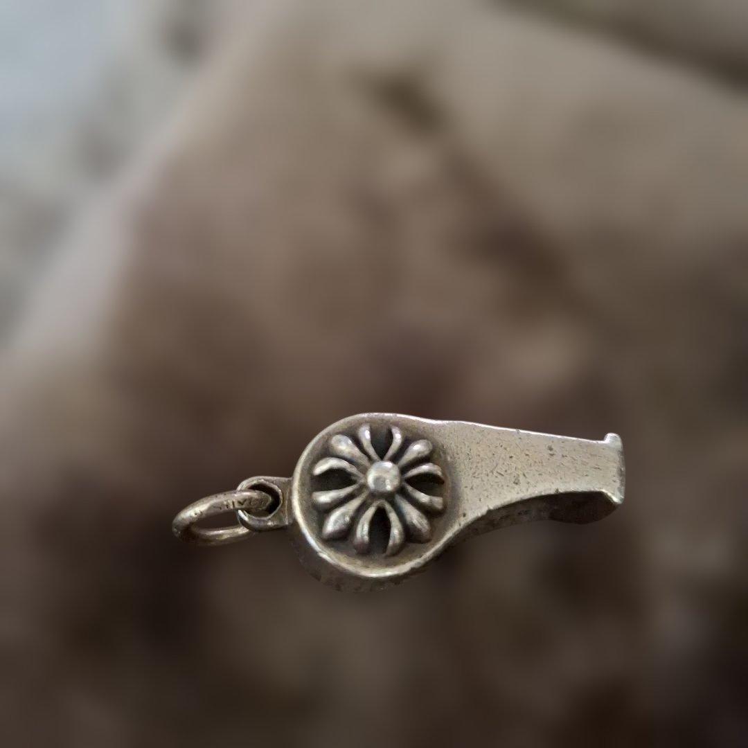 GS　シルバー925 花モチーフ ネックレスチャーム