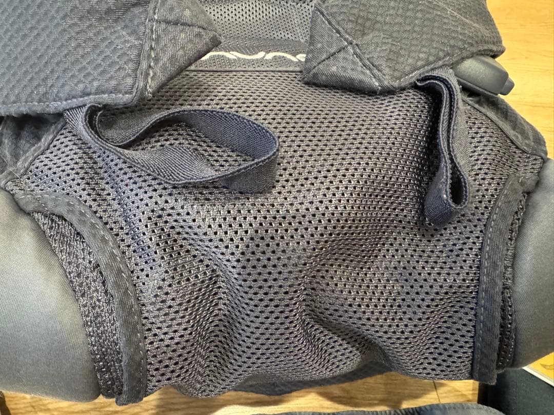 【美品】nuna ヌナ　抱っこ紐　ベビーキャリア カドル（アスペン）