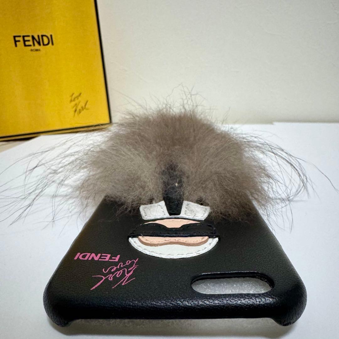 FENDI カール　iPhoneケース