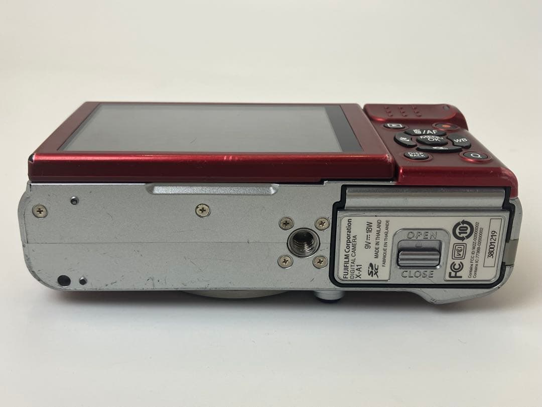 【返品保証・動作確認済】FUJIFILM X-A1 ダブルズームレンズキット