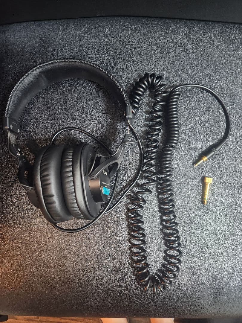 SONY MDR-7506 プロフェッショナルモニターヘッドホン