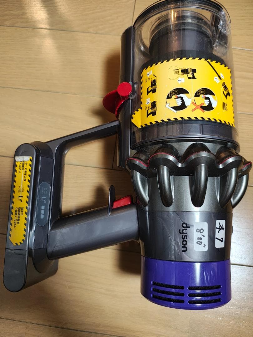 ダイソン★コードレス掃除機★V10本体★ＳV12★バッテリー新品と同等★9