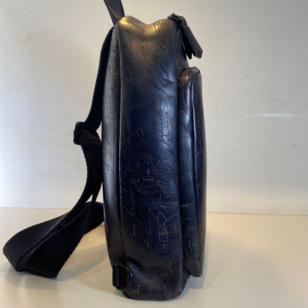 ベルルッティ　紳士用　ボディバッグ　ブラック