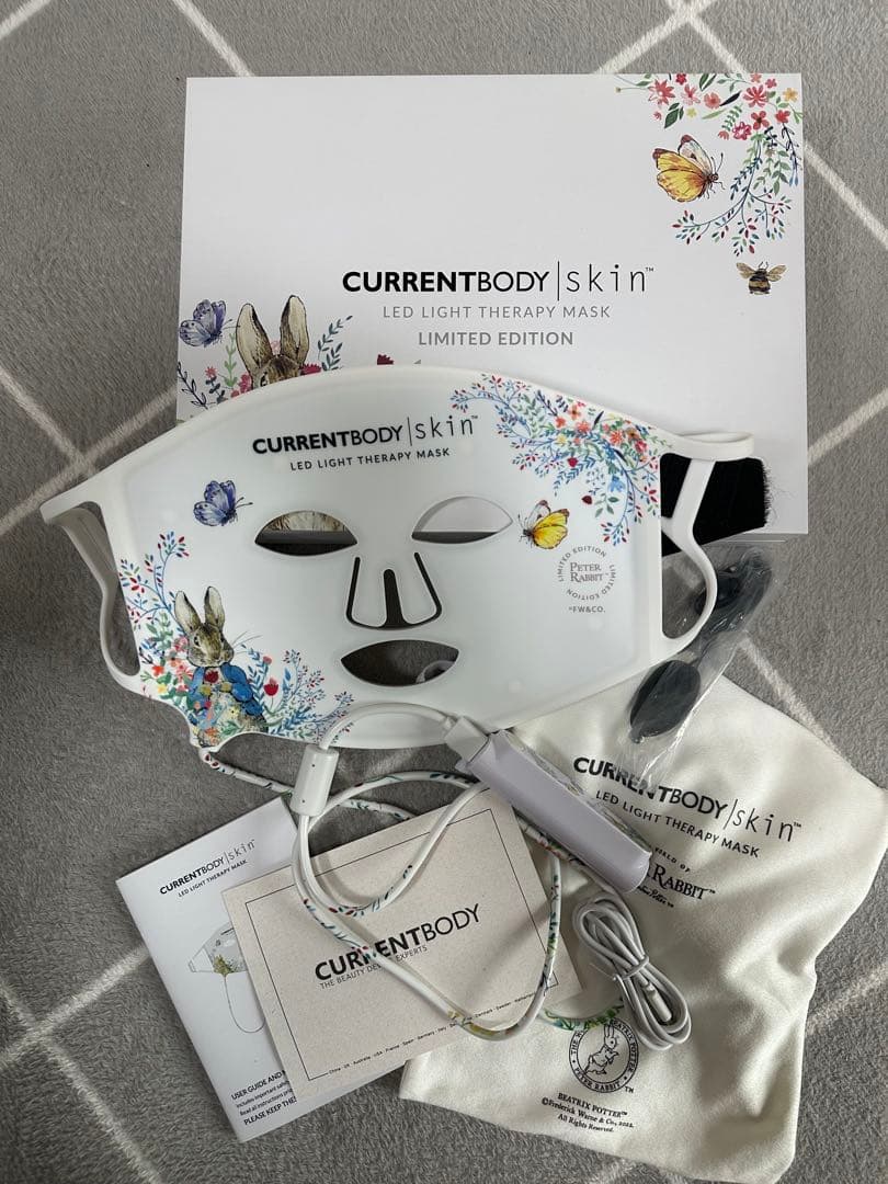 CurrentBody Skin X ピーターラビット LEDライトマスク