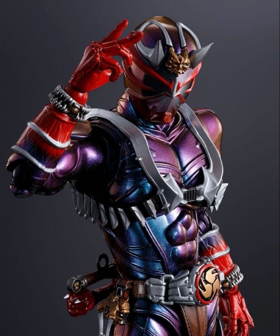 【新品】S.H.Figuarts（真骨彫） 仮面ライダー響鬼 ライダーフォーム