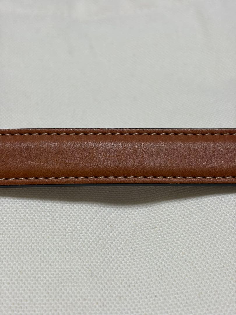 セリーヌ トリオンフ レザーベルト