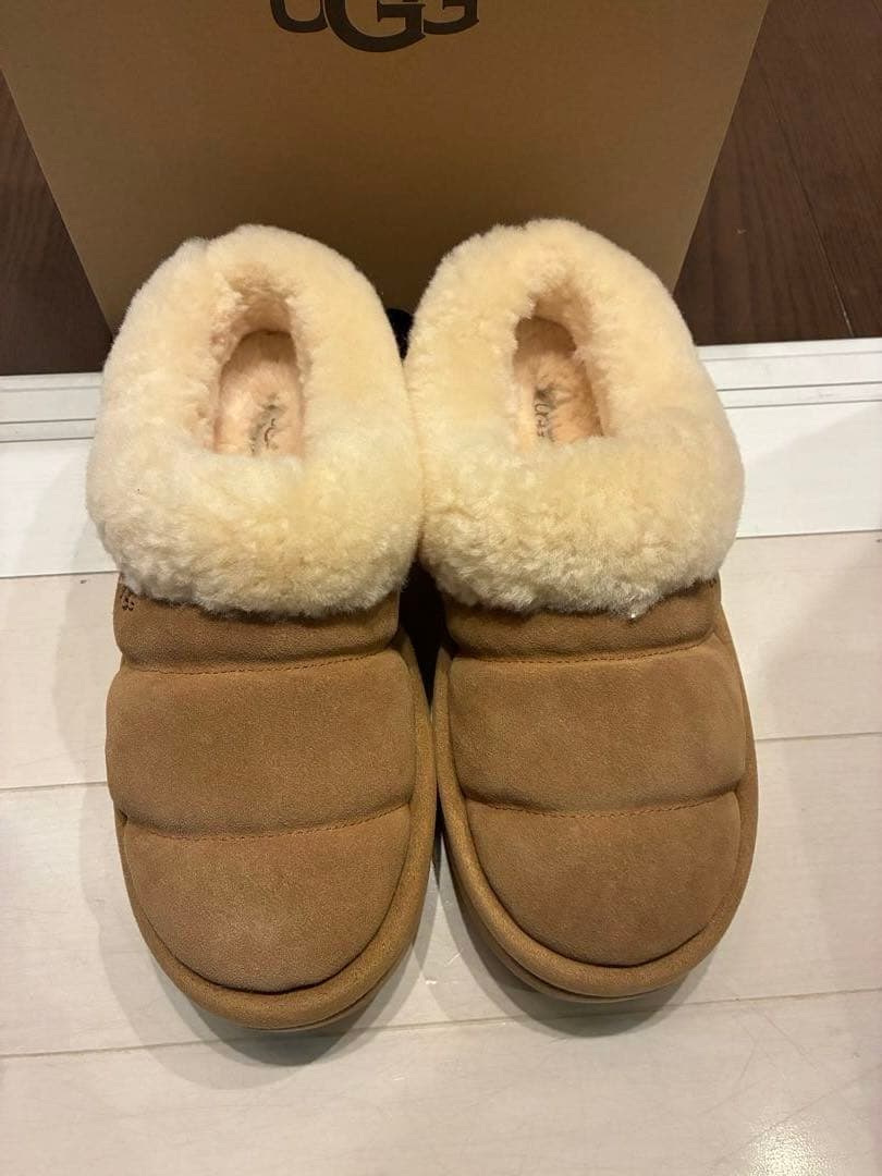 ちぃ⭐︎　UGG W TAZZLITA