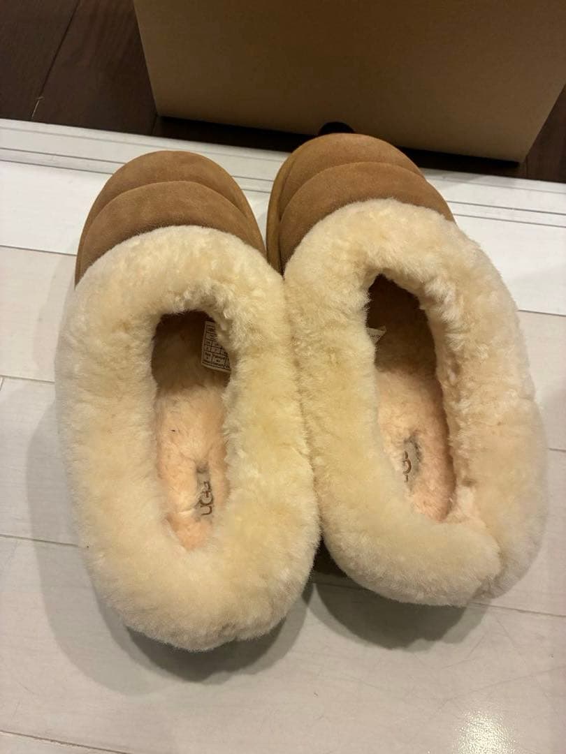 ちぃ⭐︎　UGG W TAZZLITA