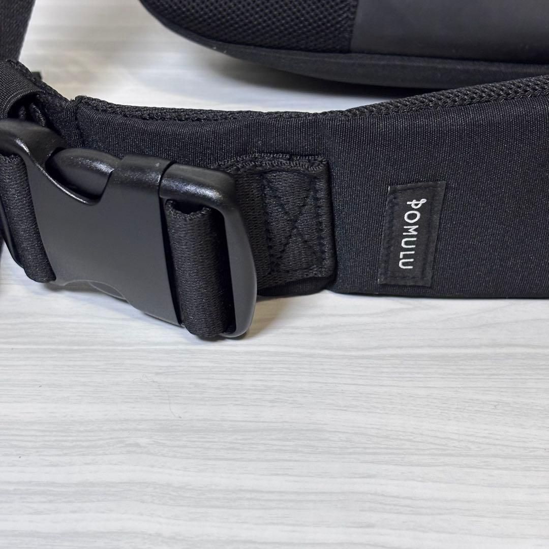 POMULU ポムル　ヒップシート　ショルダーバック　ブラック　黒　美品